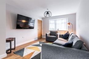 3-Bed House - Ideal for Contractors and Families